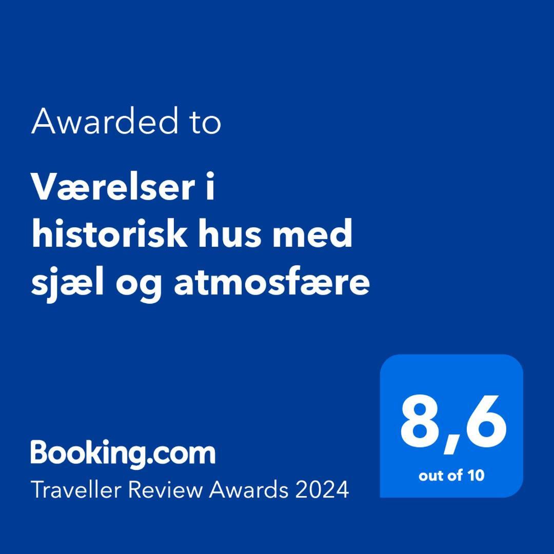 Vaerelser I Historisk Hus Med Sjael Og Atmosfaere Helsinge Esterno foto